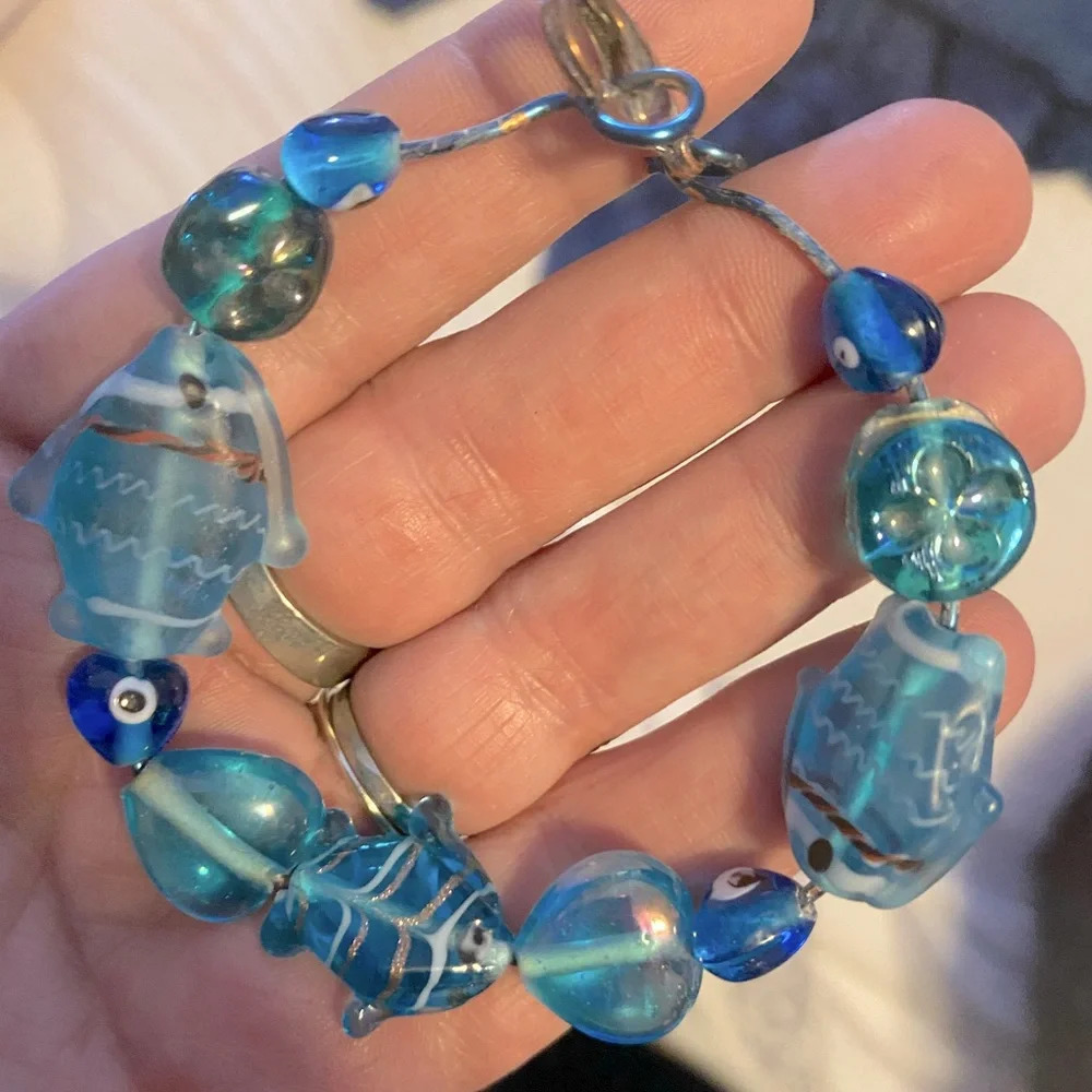 🐼🐼🐼Homemade Fish Bracelet